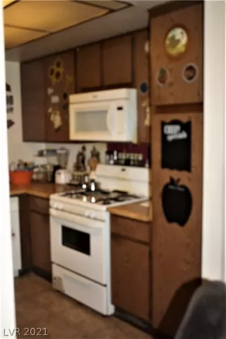 Photo #5: 2302291 Listing 