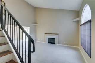 Photo #4: 2302321 Listing