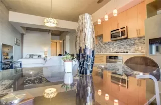 Photo #1: 2302364 Listing