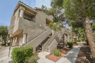 Photo #3: 2302365 Listing 