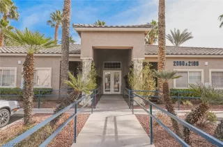 Photo #4: 2302365 Listing 