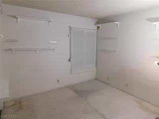 Photo #6: 2302376 Listing 