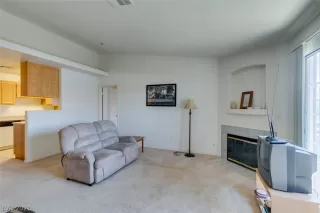 Photo #2: 2302436 Listing 