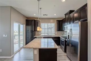 Photo #1: 2302440 Listing