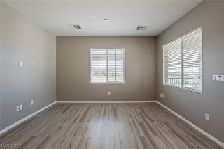 Photo #2: 2302440 Listing