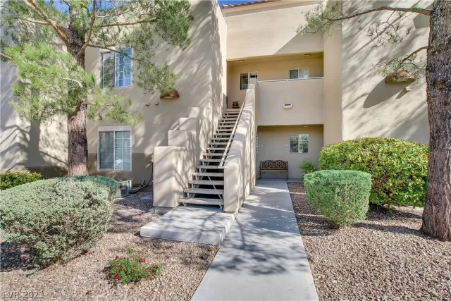 MLS: 2302479 Condo For Sale