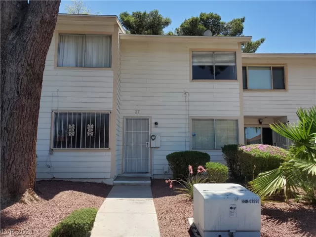 MLS: 2302577 Condo For Sale