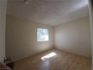 Photo #4: 2302577 Listing 