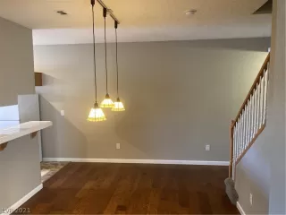 Photo #4: 2302589 Listing 