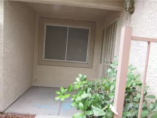 Photo #2: 2302593 Listing 