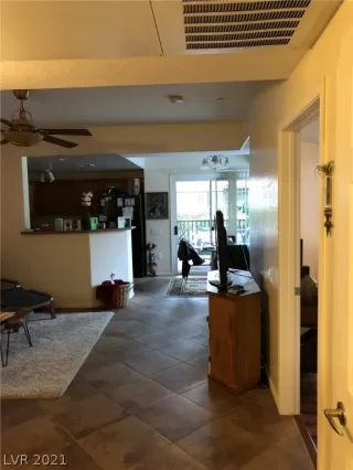 Photo #3: 2302598 Listing 