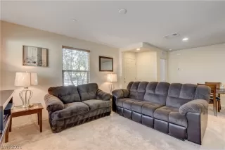 Photo #5: 2302625 Listing 