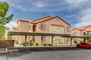 Photo #3: 2302641 Listing