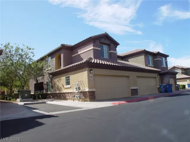 MLS: 2302652 Condo For Sale