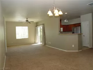 Photo #3: 2302652 Listing 