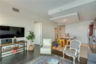 Photo #3: 2302660 Listing 