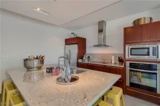 Photo #6: 2302660 Listing 