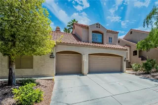 Photo #2: 2302667 Listing