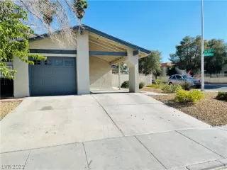 Photo #2: 2302669 Listing 