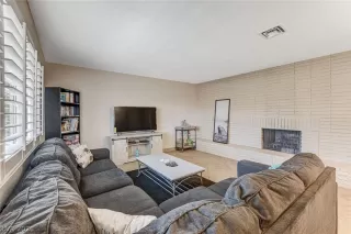 Photo #1: 2302681 Listing