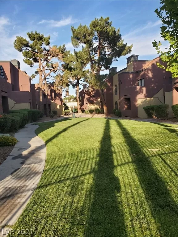 MLS: 2302688 Condo For Sale