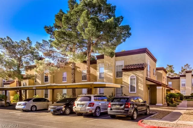 MLS: 2302695 Condo For Sale