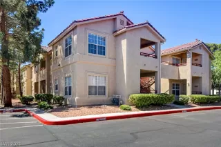 Photo #1: 2302746 Listing