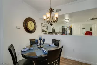 Photo #4: 2302761 Listing