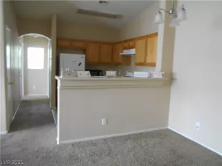 Photo #6: 2302782 Listing 