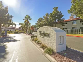 Photo #1: 2302806 Listing