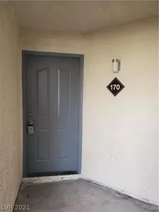 Photo #2: 2302806 Listing