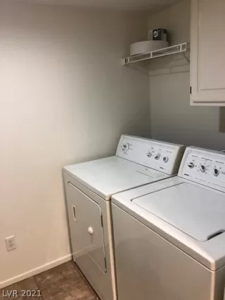 Photo #6: 2302808 Listing 