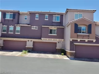 Photo #2: 2302812 Listing