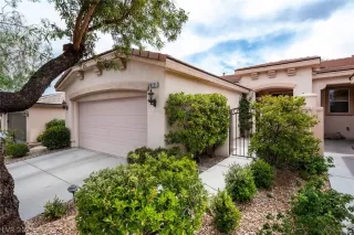 Photo #1: 2302817 Listing 