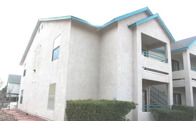 MLS: 2302856 Condo For Sale