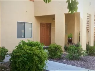 Photo #1: 2302866 Listing 