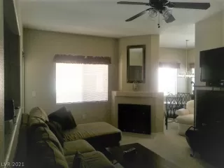 Photo #2: 2302866 Listing 