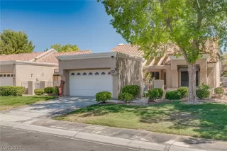 Photo #1: 2302884 Listing