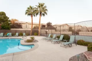 Photo #3: 2302899 Listing 