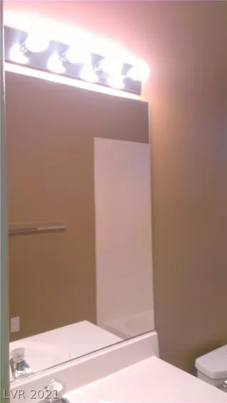 Photo #4: 2302912 Listing 