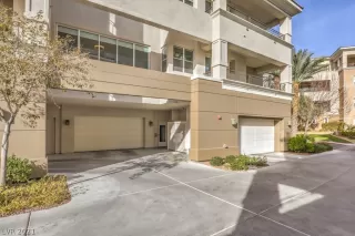 Photo #2: 2302917 Listing