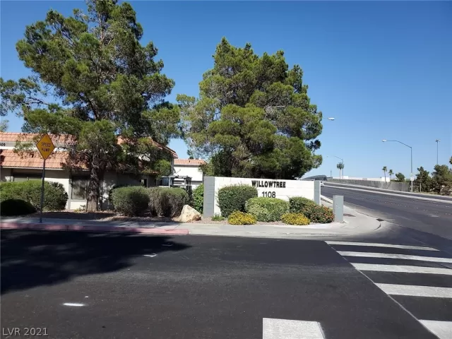 MLS: 2302926 Condo For Sale