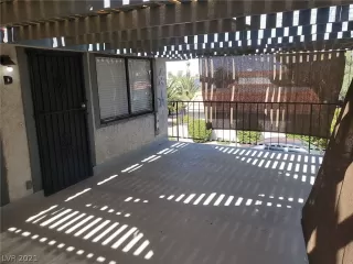 Photo #3: 2302926 Listing 