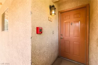 Photo #3: 2302951 Listing 