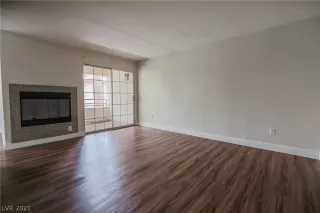 Photo #5: 2302951 Listing 