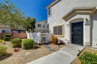 Photo #1: 2302958 Listing 