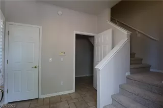 Photo #3: 2302961 Listing 