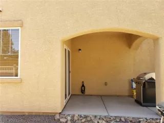 Photo #1: 2302963 Listing 