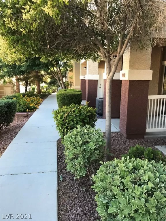 MLS: 2302965 Condo For Sale