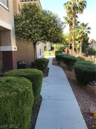 Photo #2: 2302965 Listing 